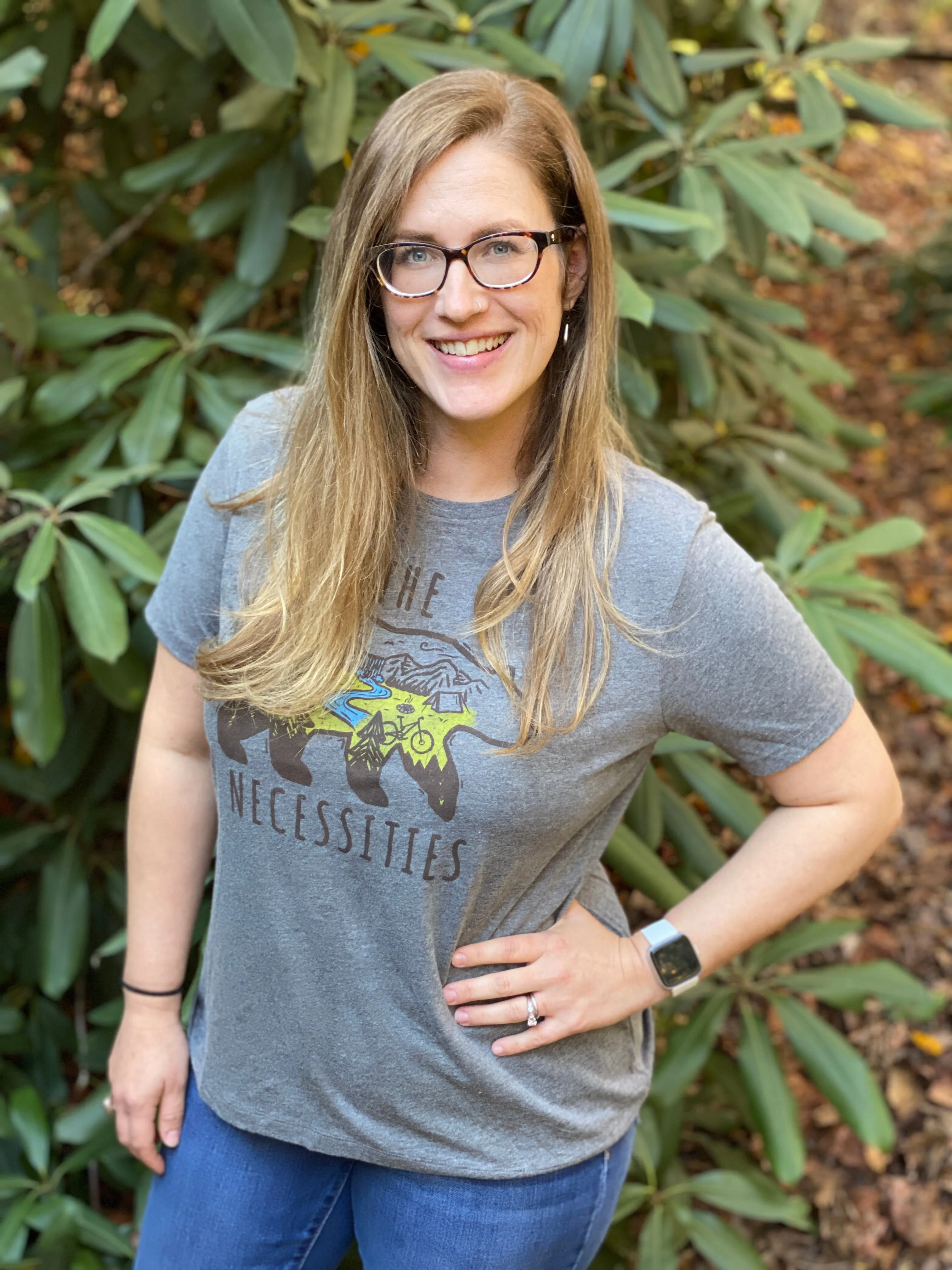The Bear Necessities Women's Shirt (Heather Grey)