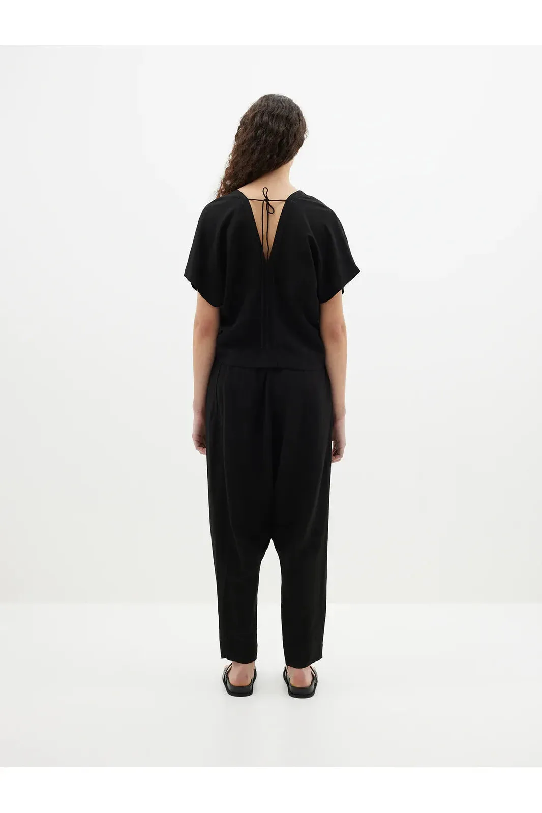 Viscose Linen V Neck Top in Black